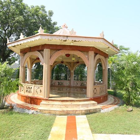 Mann The Palm Retreat Otel Lucknow Dış mekan fotoğraf