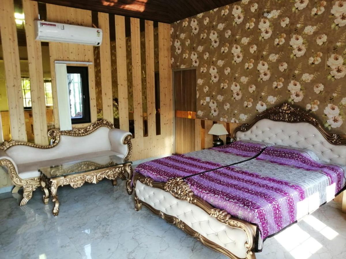 Mann The Palm Retreat Otel Lucknow Dış mekan fotoğraf