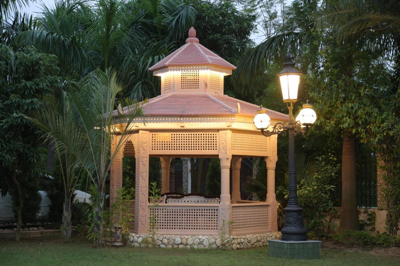 Mann The Palm Retreat Otel Lucknow Dış mekan fotoğraf