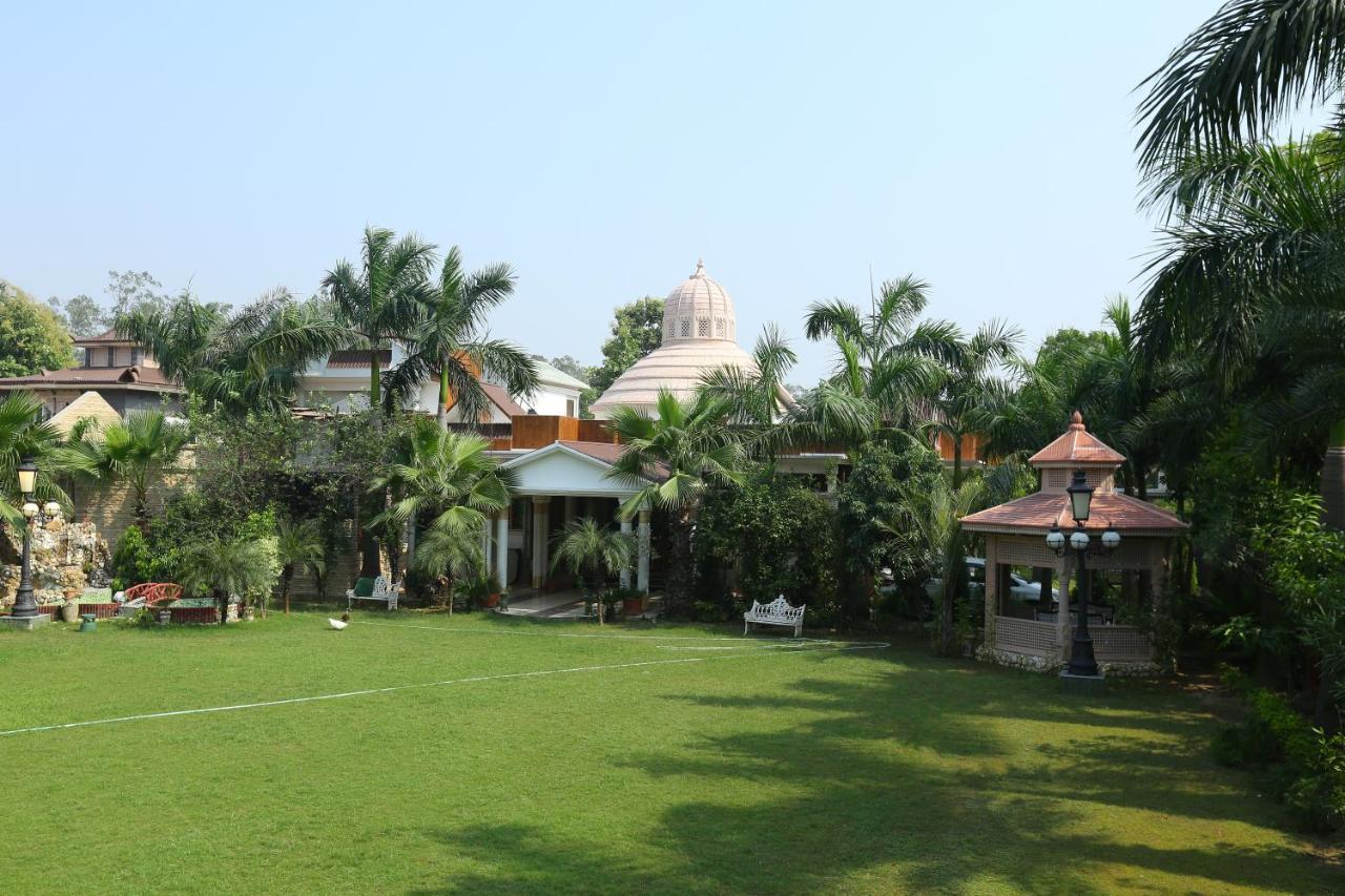 Mann The Palm Retreat Otel Lucknow Dış mekan fotoğraf