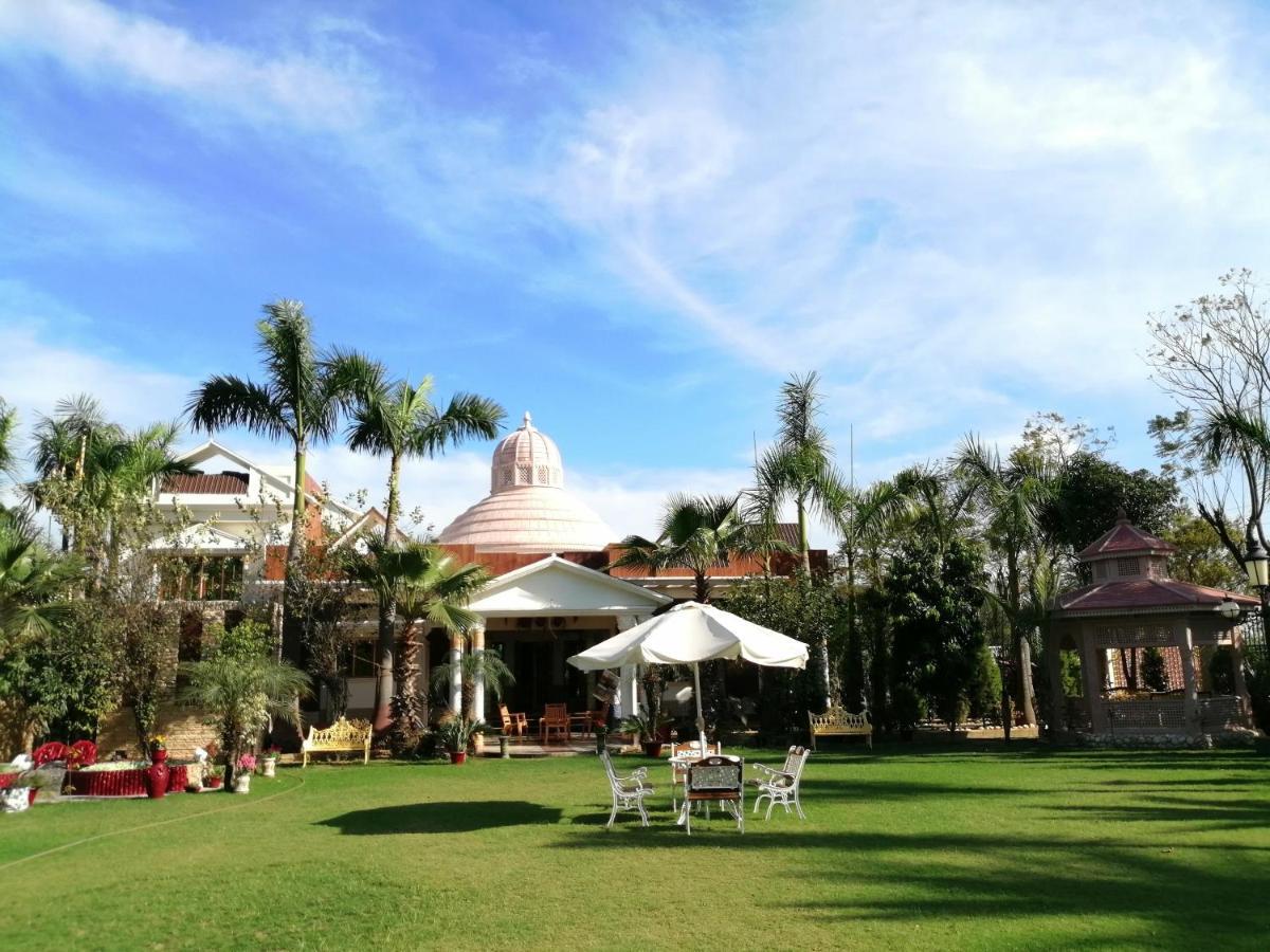 Mann The Palm Retreat Otel Lucknow Dış mekan fotoğraf
