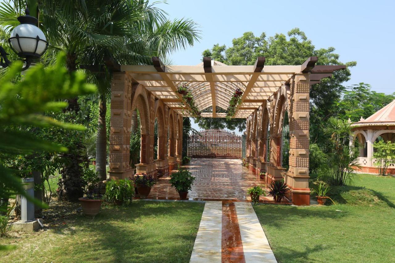 Mann The Palm Retreat Otel Lucknow Dış mekan fotoğraf