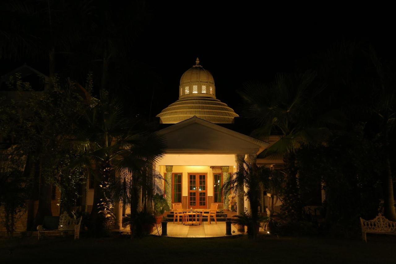 Mann The Palm Retreat Otel Lucknow Dış mekan fotoğraf