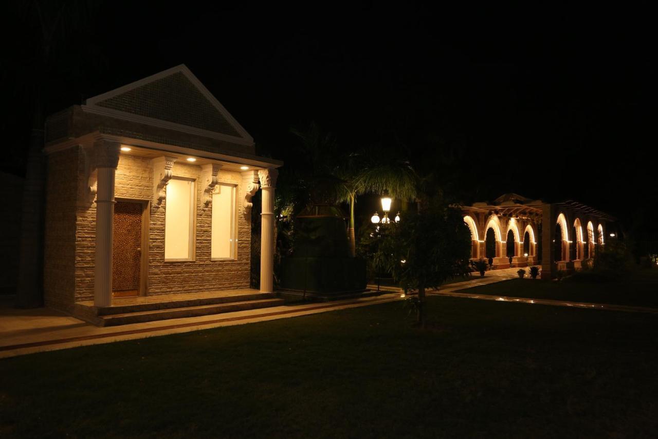 Mann The Palm Retreat Otel Lucknow Dış mekan fotoğraf